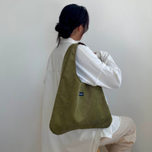 Load image into Gallery viewer, JAZZ Tote - Ribbed Olive Green