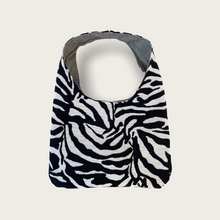 Load image into Gallery viewer, JAZZ Tote - Zebra