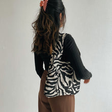 Load image into Gallery viewer, JAZZ Tote - Zebra